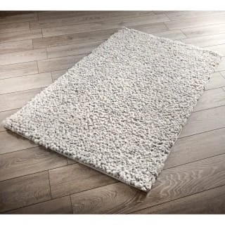 B&M Chunky Knit Rug 60 X 110cm - Silver 3 B&M Chunky Knit Rug 60 X 110cm - Silver