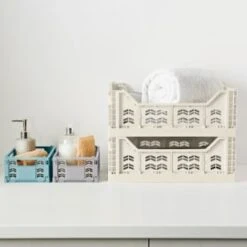 Midi Stacking Fold Flat Crate 30.6 X 20.5 X 12.6cm - Cream -Chic Household Items 384970 384974 384975 384980 384981 384982 home essebtials stacking fold flat crate